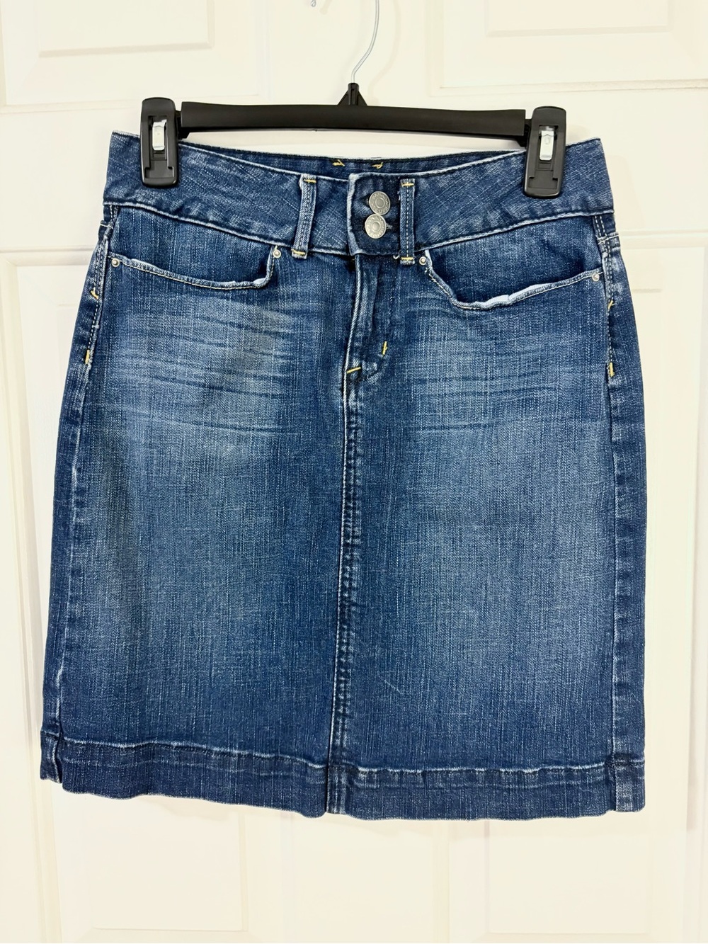 Banana Republic Denim Pencil Skirt Size 0 Double Button Stretch Jean Skirt